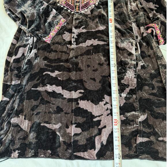 Johnny Was Multicolored Embroidered Camo, Silk/Velvet, Long Sleeve Dress- XL - Picture 7 of 9